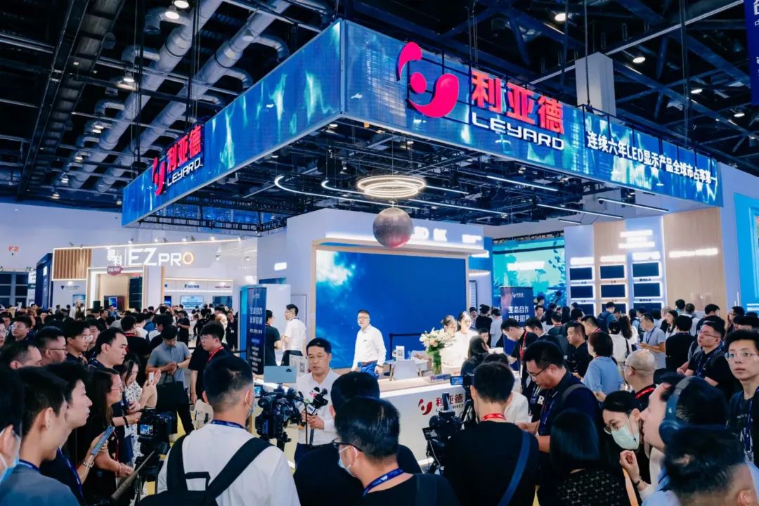 “AI+智能显示”引领未来 爱游戏平台-爱游戏（中国）一站式服务平台新品InfoComm展大放异彩